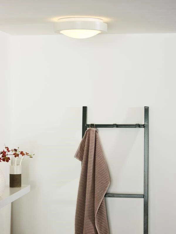 Lucide FRESH - Flush ceiling light Bathroom - Ø 27 cm - 1xE27 - IP44 - White - ambiance 1